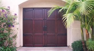 Carriage_House_Door_004.jpg